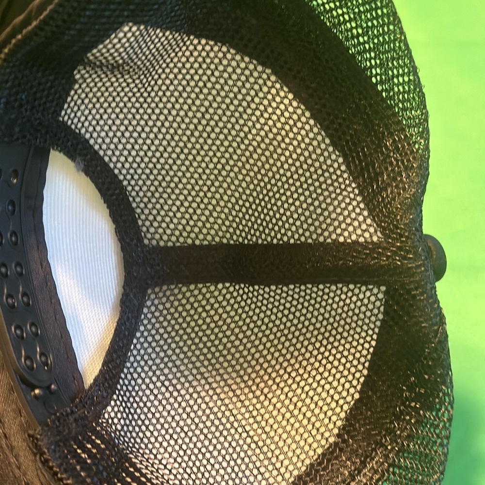 Trucker hat - Picture 6 of 7